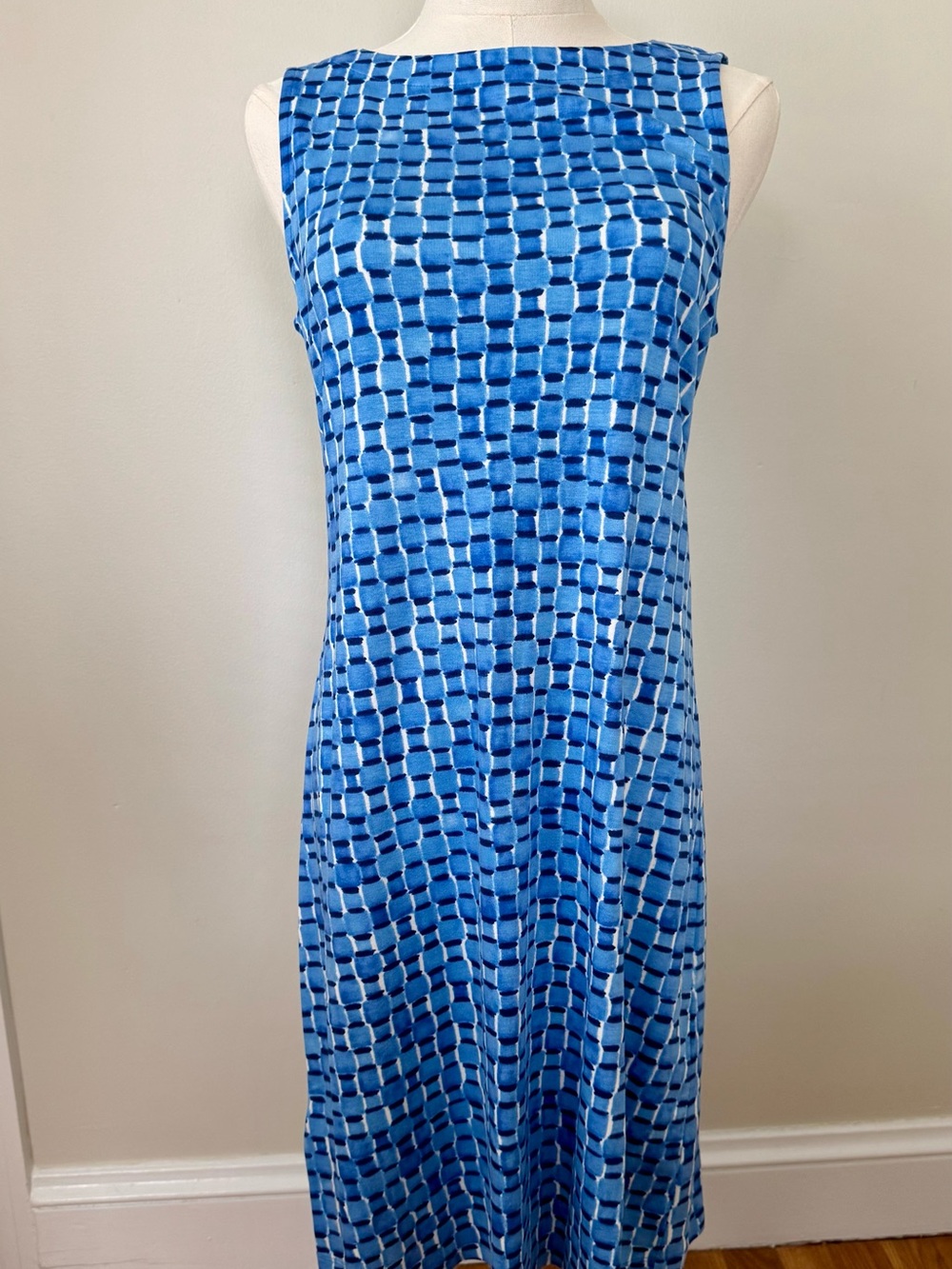 Tommy Bahama Darcy Sleeveless Sheath Dress. - Size Small
